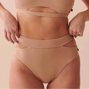 NWT La Vie En Rose Palm Beach High Waist Bikini Bottoms ONLY Gold Sand Sz L